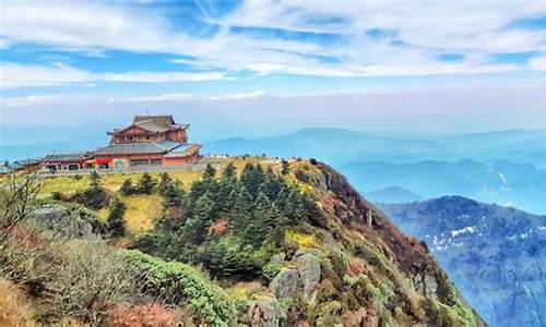 峨眉山8月天气穿衣建议_8月峨眉山天气如